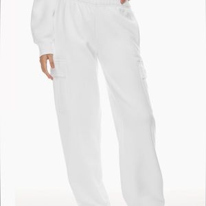 White aritiza/tna cargo sweatpants